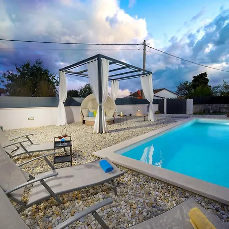 Villa Amarie By Istrialux